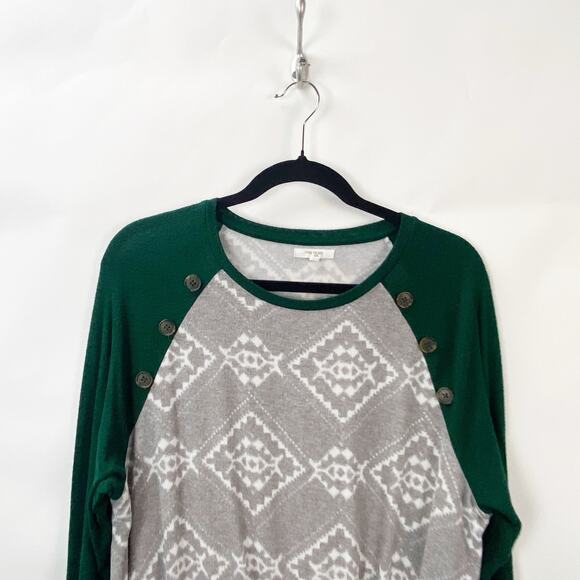 Maurices 0X 14W Plus Womens Green Gray Soft Print Front Knot Button Mixer Tee - Picture 3 of 10